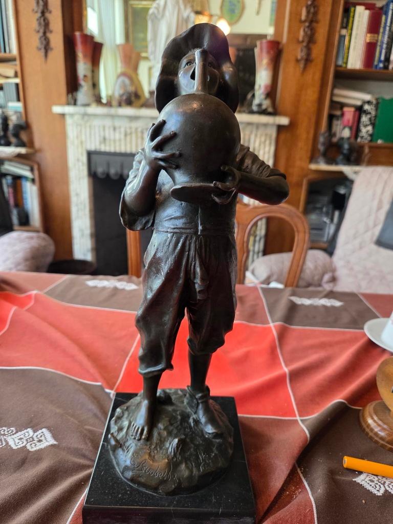 Bronzen drinkende bedelaar, Ophalen of Verzenden, Brons