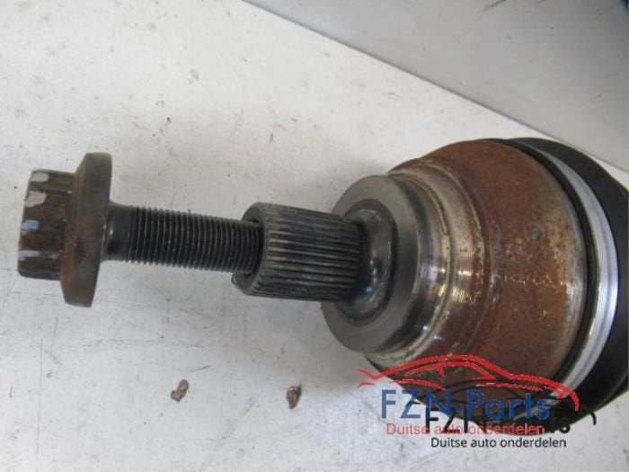VW Passat B8 Aandrijfas Links-Voor (3Q0407271N), Enlèvement ou Envoi, Utilisé
