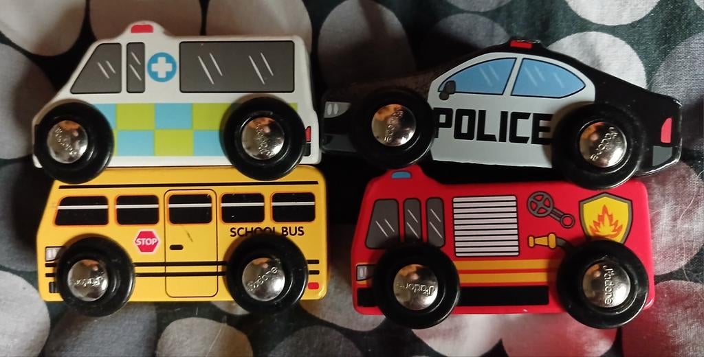 4 kleine autootjes en 1 spiderman auto, Kinderen en Baby's, Ophalen, Gebruikt