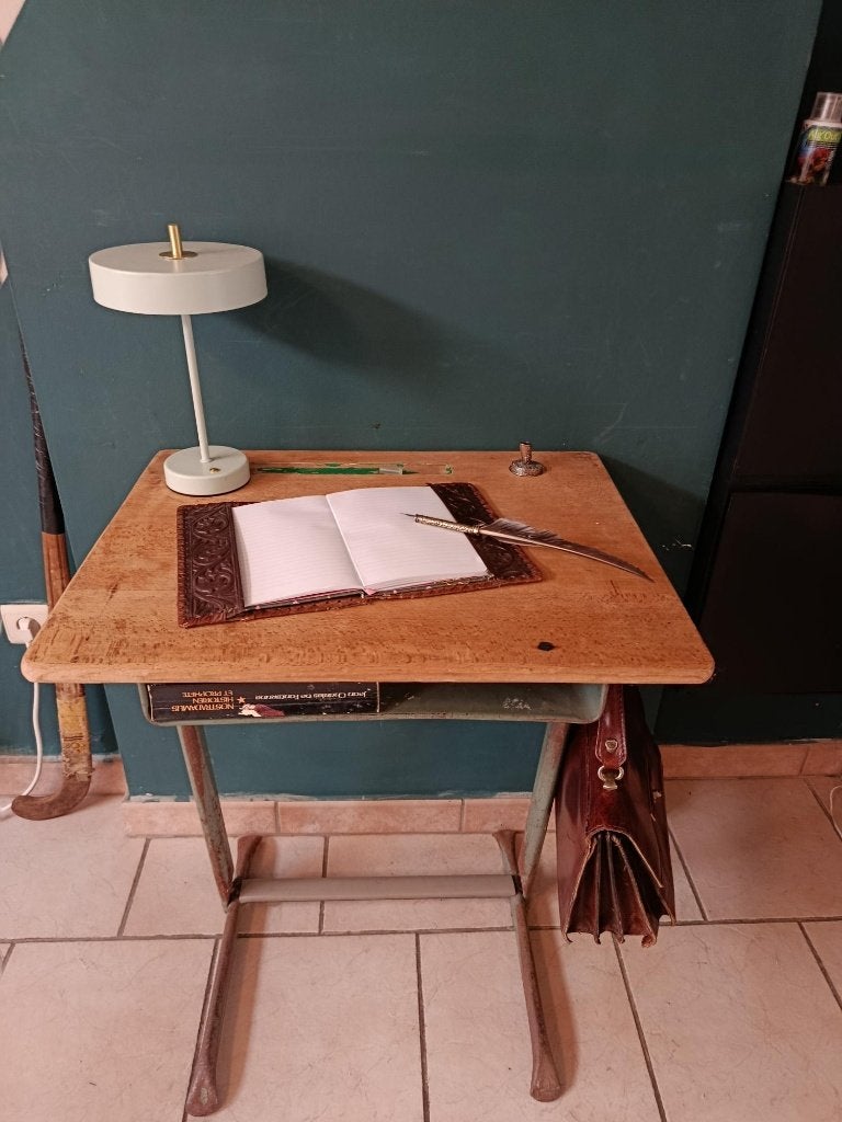 Pupitre scolaire vintage années 50-60 — bois et métal, Autres marques, Bureau d'écolier, 60 cm, 50 cm