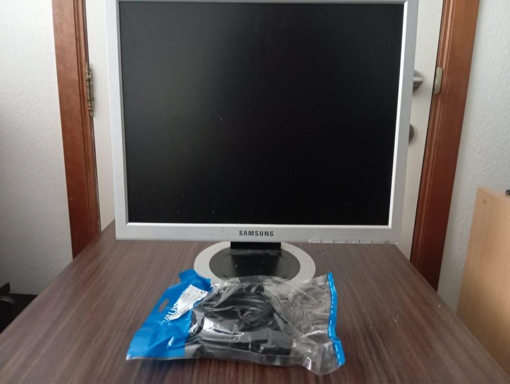 Pc Scherm met kabel beeldscherm geen stroomkabel, Computers en Software, Monitoren, Ophalen, Gebruikt
