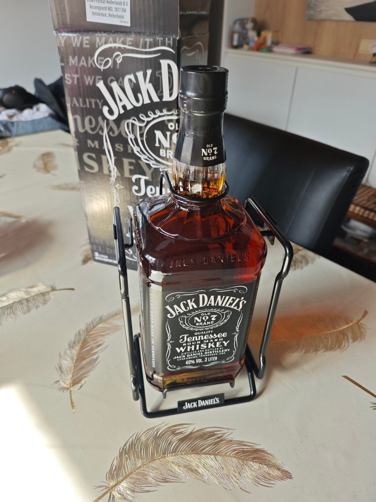 Jack Daniels whiskey 3 liter met houder, Ophalen