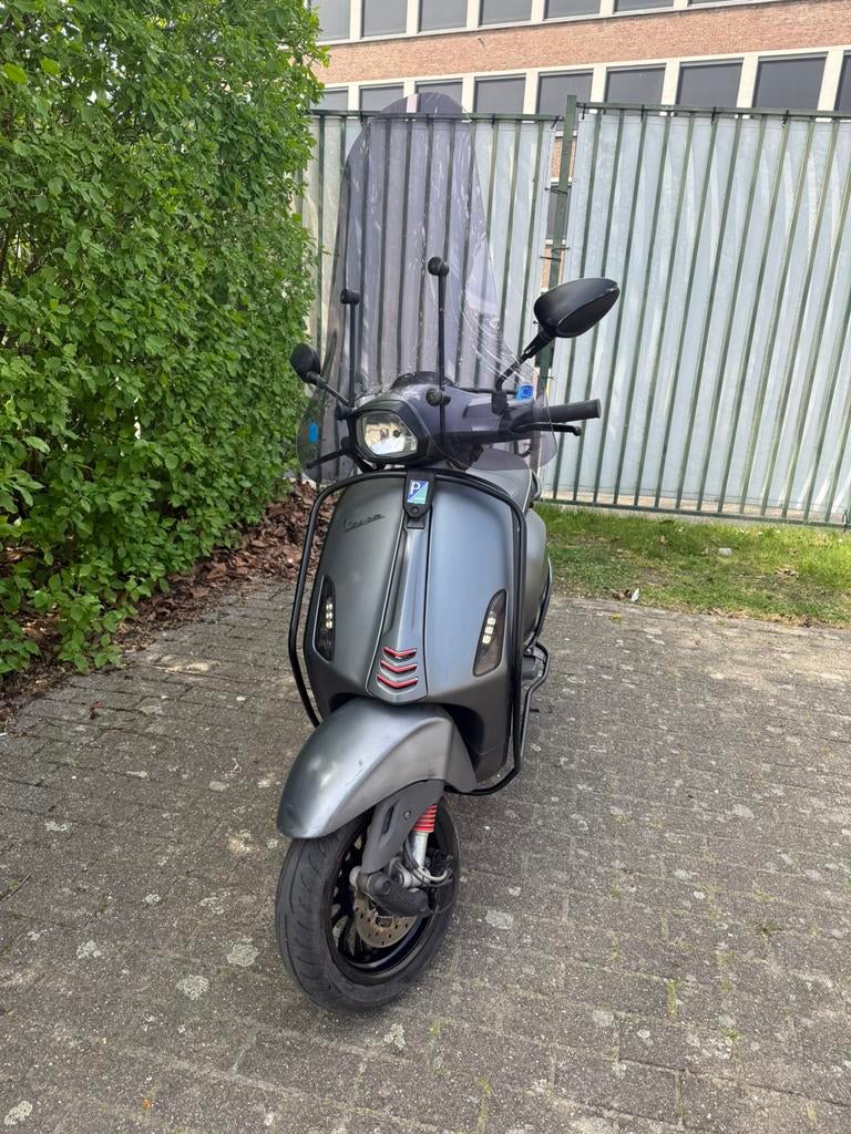 Vespa Sprint A-klasse in goede staat, Fietsen en Brommers, Ophalen, Zo goed als nieuw