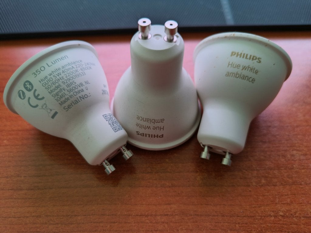 Philips hue white ambient (3 lampen/GU10), Maison & Meubles, Lampes | Lampes en vrac, Philips, Enlèvement ou Envoi, GU10, Moins de 10 watts
