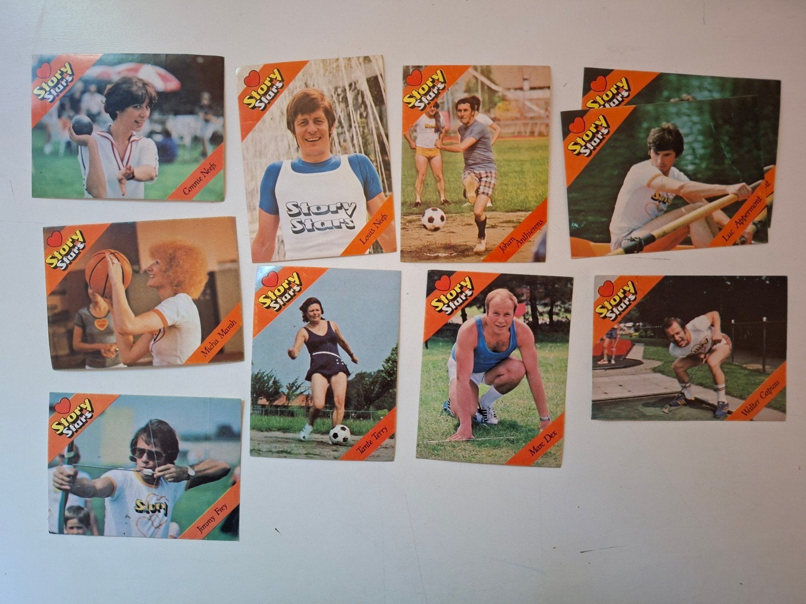 Stickers Story Vlaamse artiesten en vedetten, Ophalen of Verzenden, Zo goed als nieuw, Meerdere stickers