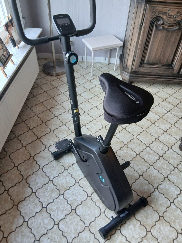 Hometrainer in nieuwstaat, Sport en Fitness, Ophalen, Nieuw, Hometrainer