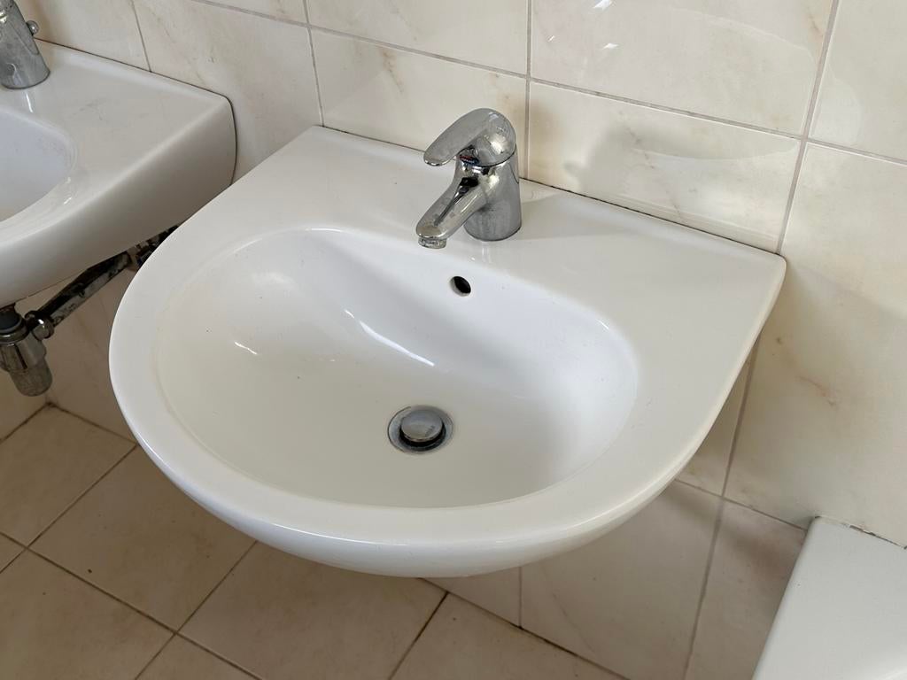 Lavabo, Ophalen, Zo goed als nieuw, Chroom, Bad