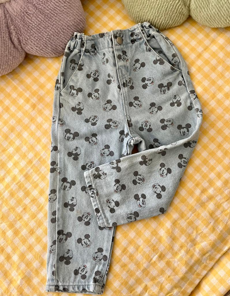 Pantalon Bébé Disney Kiabi 18 mois, Enfants & Bébés, Enlèvement, Utilisé, Garçon ou Fille, Pantalon