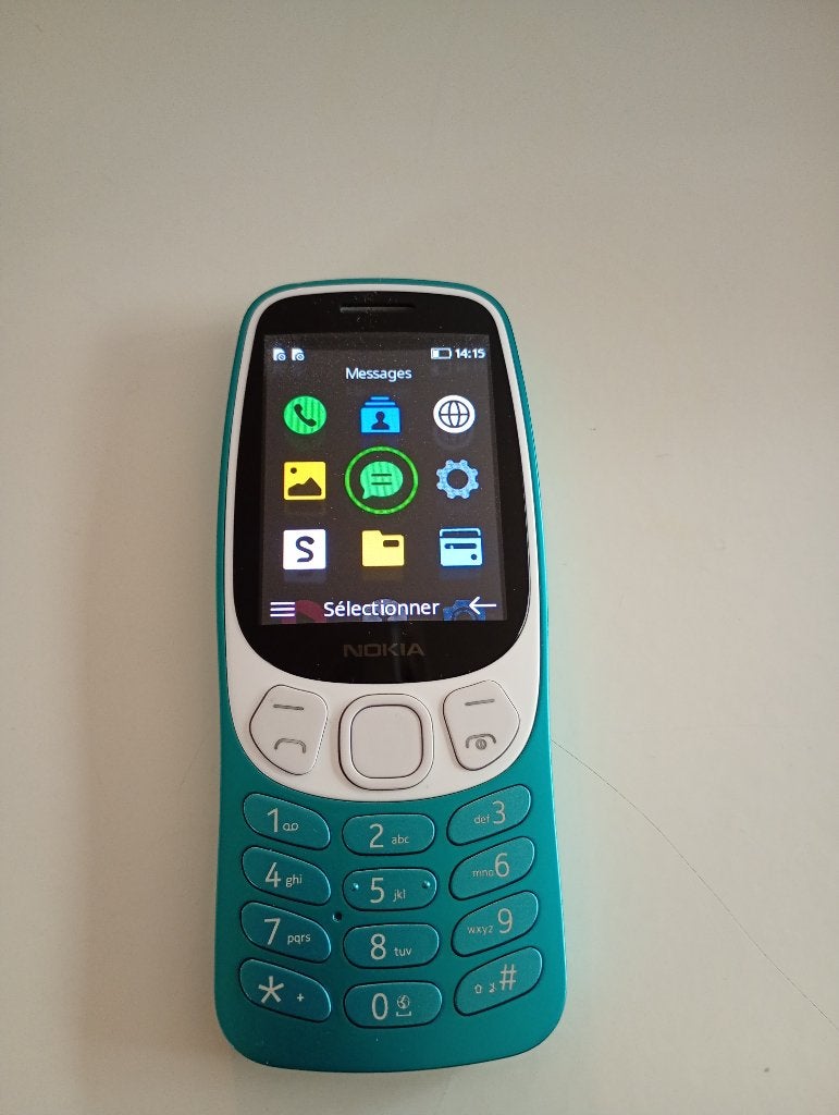 Nokia 3210 (4G), Télécoms, Enlèvement ou Envoi, Classique ou Candybar, Clavier physique, 3 à 6 mégapixels