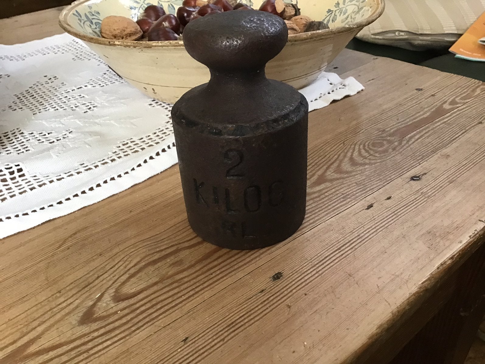 Oude geijkte gewichtsblok 2 kilogram, Ophalen of Verzenden, Gebruikt