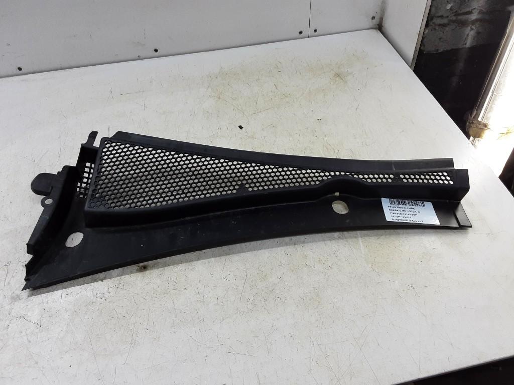 SIERLIJSTEN VOORRUIT Peugeot 2008 (CU) (9673302777), Auto-onderdelen, Gebruikt, Voor, Peugeot
