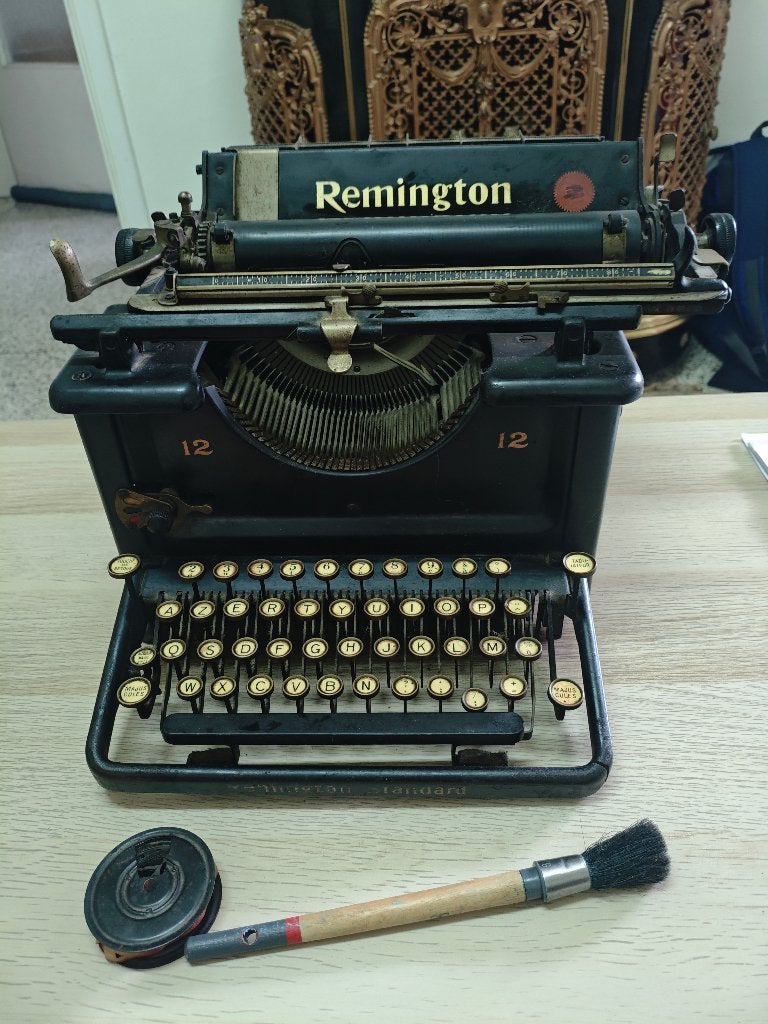 Machine à écrire vintage remington, Divers, Machines à écrire, Enlèvement, Utilisé