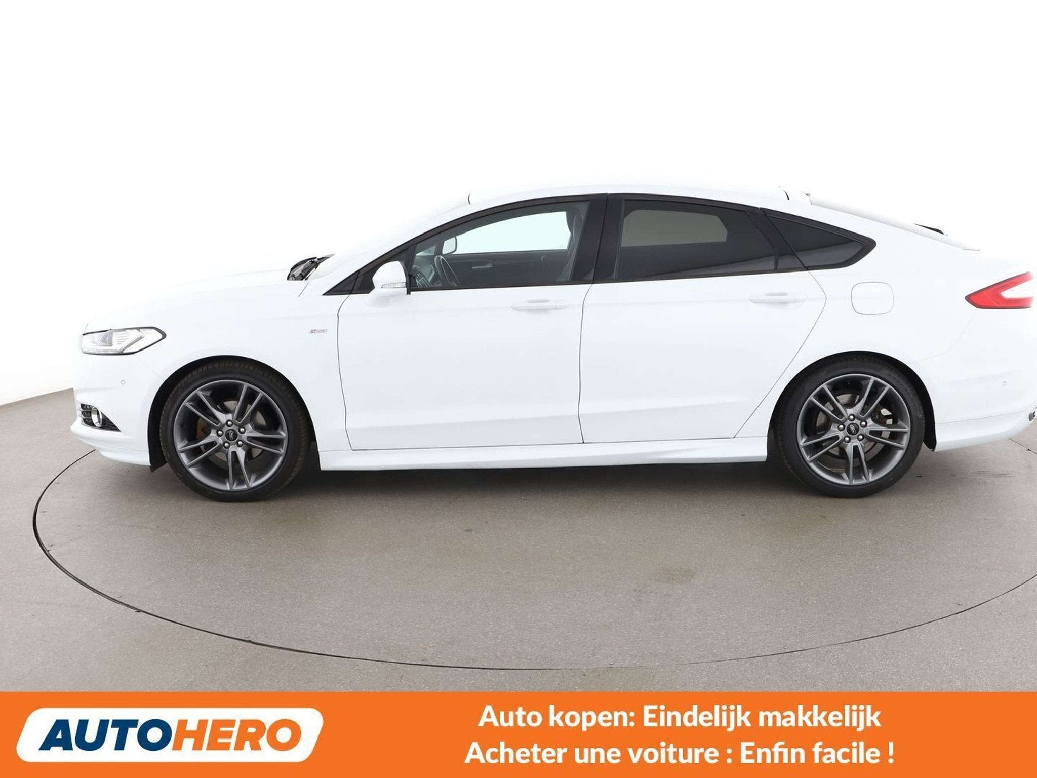 Ford Mondeo 2.0 TDCi ST-Line (bj 2019, automaat), Auto's, Mondeo, Alcantara, Wit, 5 deurs