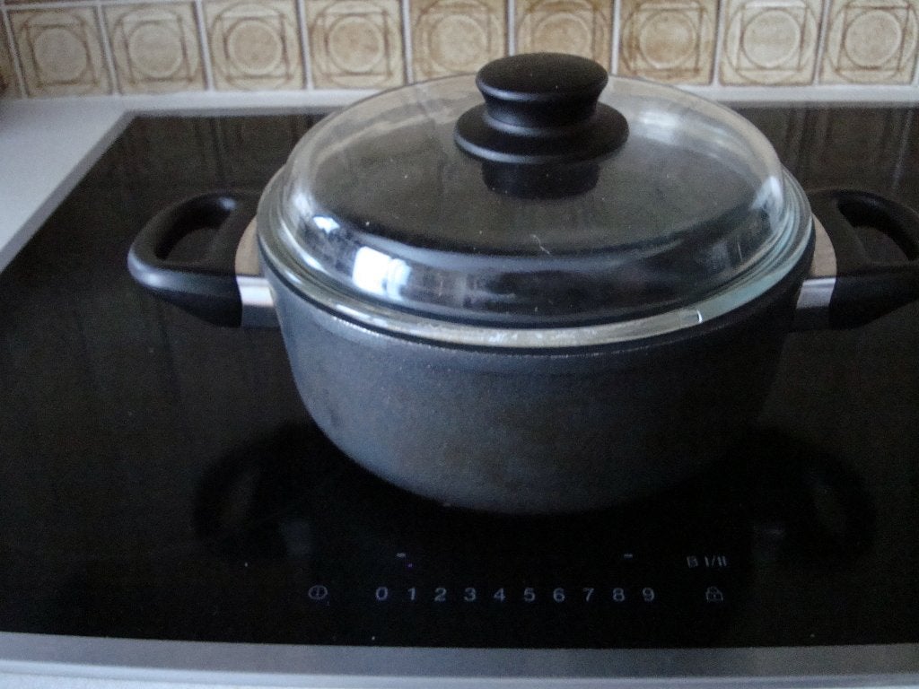 Braadpot+deksel – diameter 20 cm – hoog 8 cm, Huis en Inrichting, Keuken | Potten en Pannen, Gebruikt, Sauteerpan, Gietijzer, Afneembaar handvat