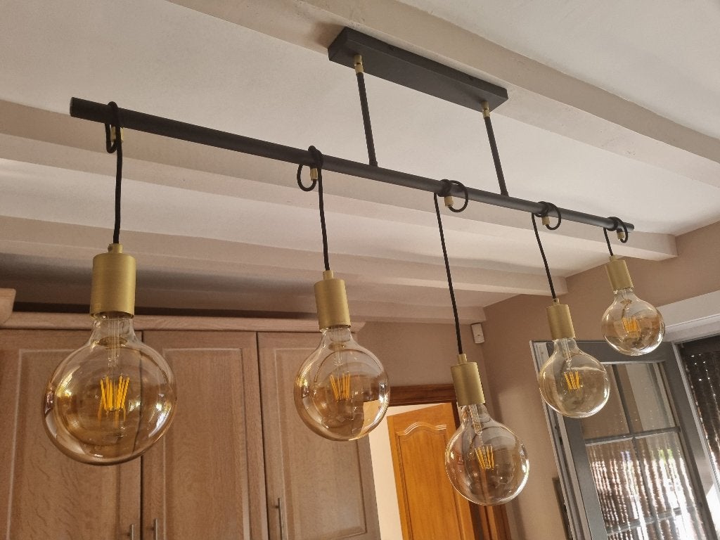 lustre moderne état neuf, Maison & Meubles, Lampes | Lustres, Enlèvement, Comme neuf, Métal