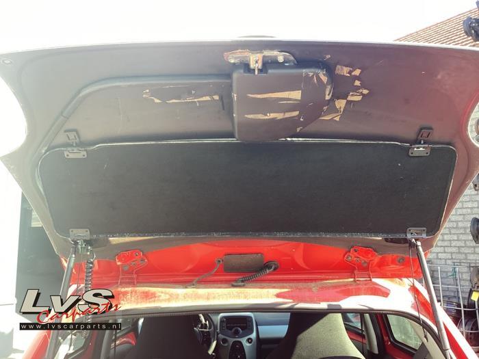 Plage arrière d'un Peugeot 108, -, 3 mois de garantie, Utilisé, -