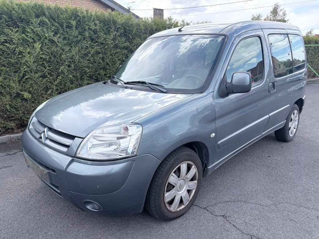 Citroën Berlingo 5 places, Autos, Entreprise, Boîte manuelle, Entretenue par le concessionnaire, 5 portes