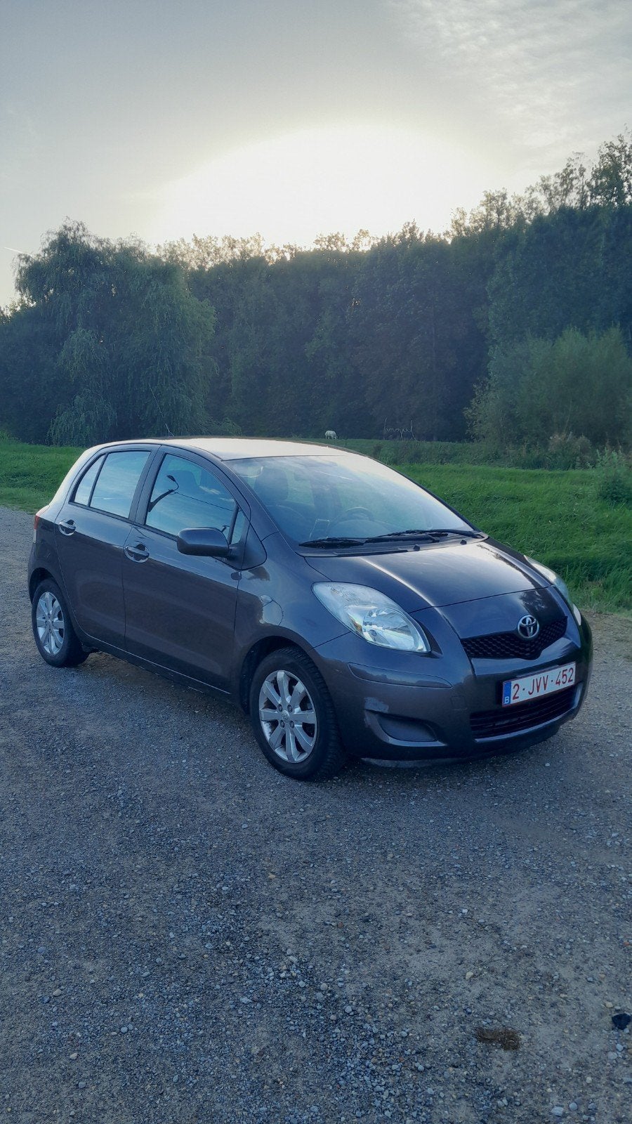 toyota yaris 1.4 diesel, Auto's, Voorwielaandrijving, Stof, 4 cilinders, 1200 kg