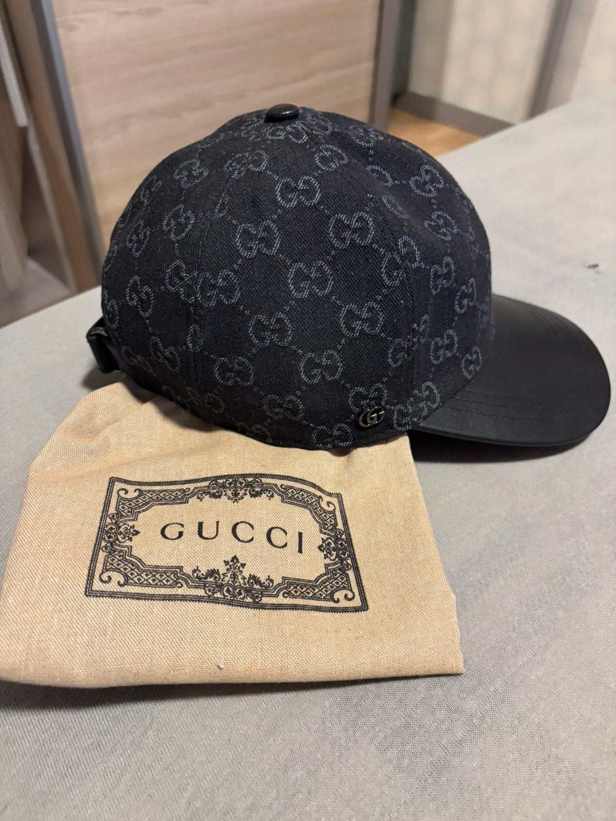 Gucci pet, Enlèvement, Comme neuf, Casquette