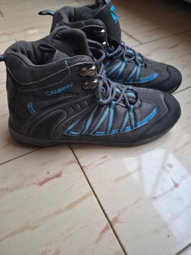 Chaussure décontractée de marche