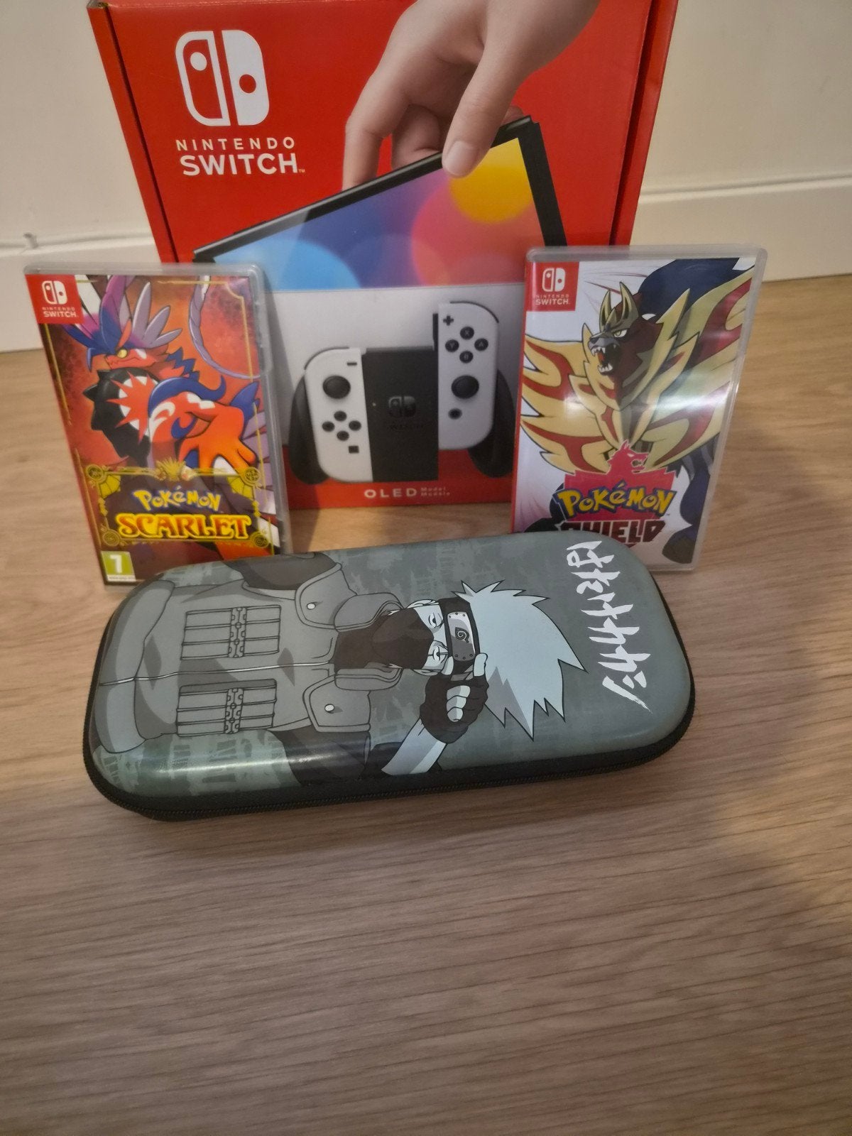 Switch OLED + 2 pokemon games + hoesje voor switch, Enlèvement, Switch OLED