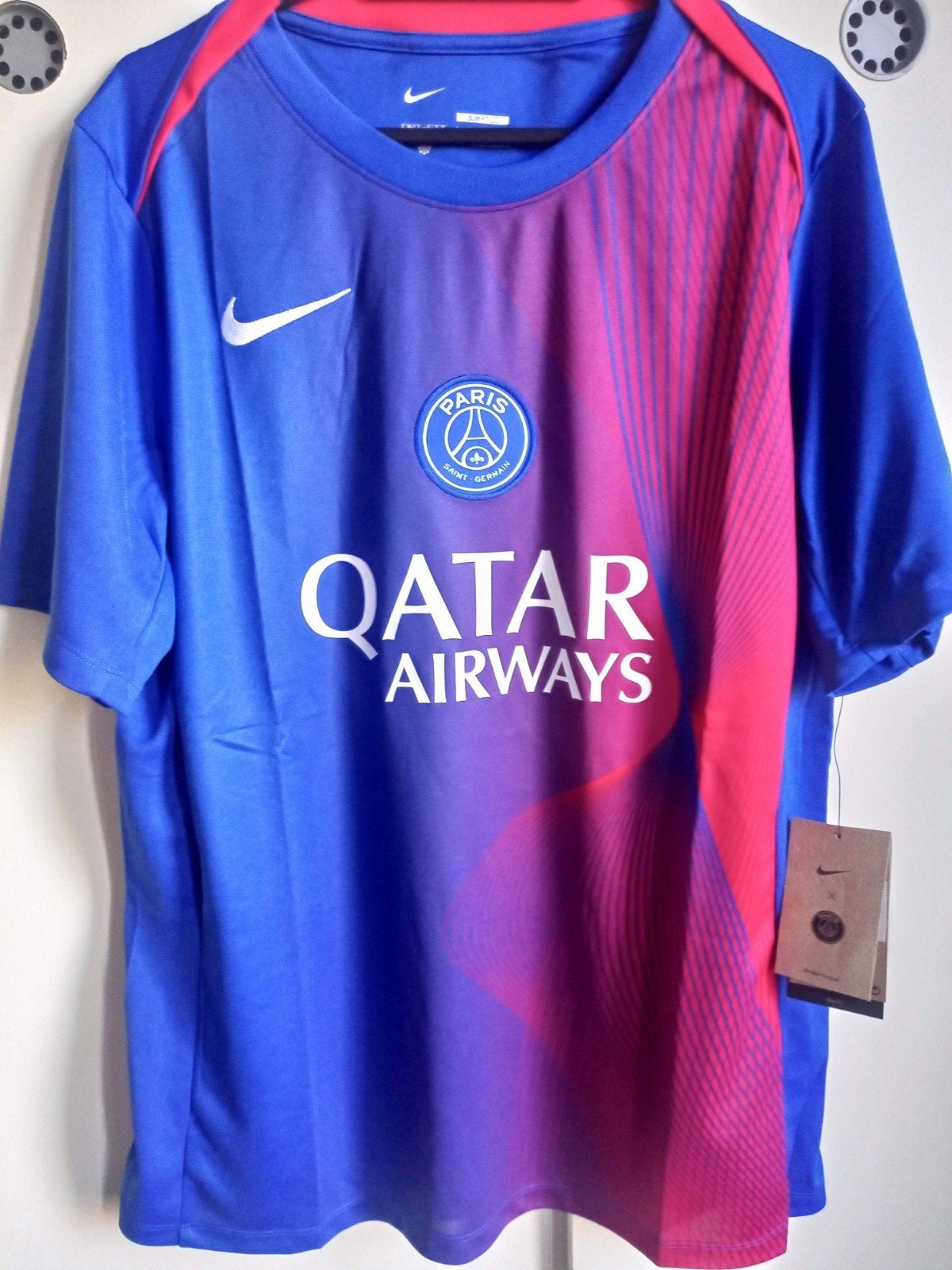 Maillot PSG Nike Taille L Neuf avec etiquette, Taille L, Enlèvement ou Envoi, Neuf, Maillot