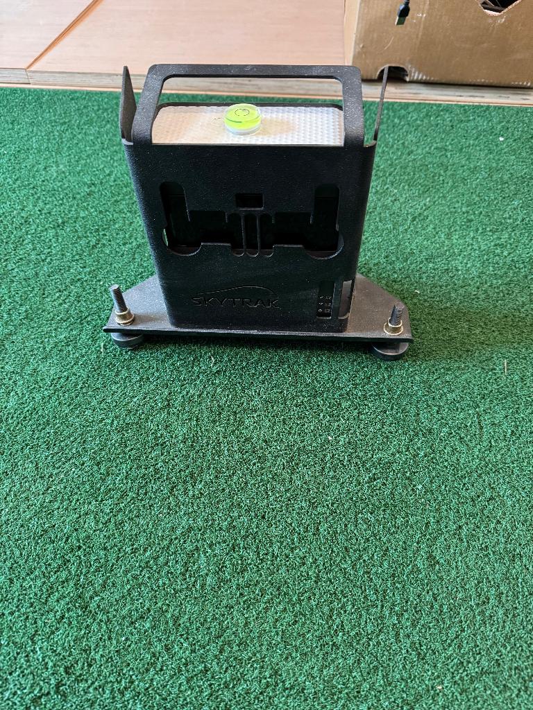 Moniteur SkyTrak Golf Launch avec boîtier métallique, Enlèvement ou Envoi, Comme neuf, Autres types, Autres marques