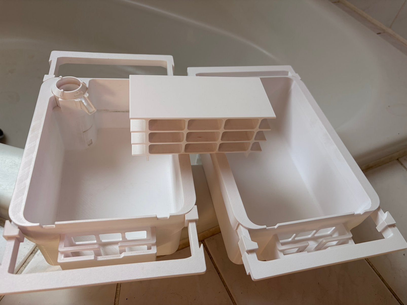 Plateaux de reproduction en 3D adaptés à votre aquarium, Enlèvement ou Envoi, Comme neuf