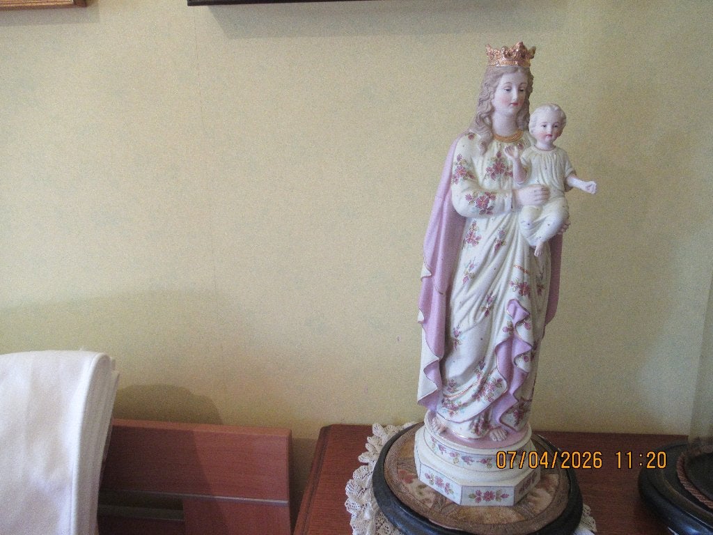 Statue de dame - porcelaine - en couleur, Enlèvement