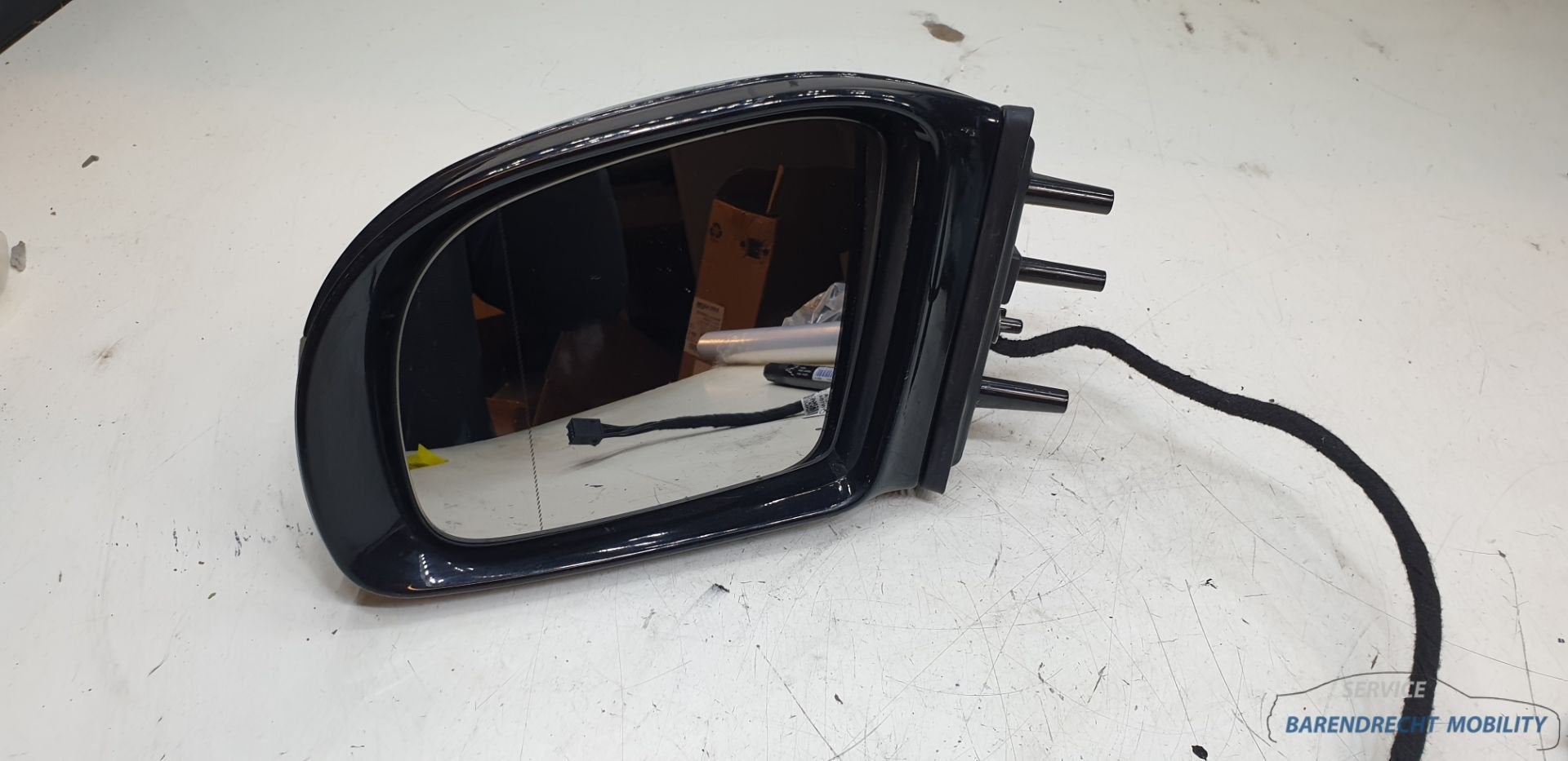 Buitenspiegel links W164 ML Mercedes 1648102916 197 obsidian, Gebruikt, Mercedes-Benz AG, Mercedes-Benz, Mercedesstrasse 120
70372  Stuttgart, DE