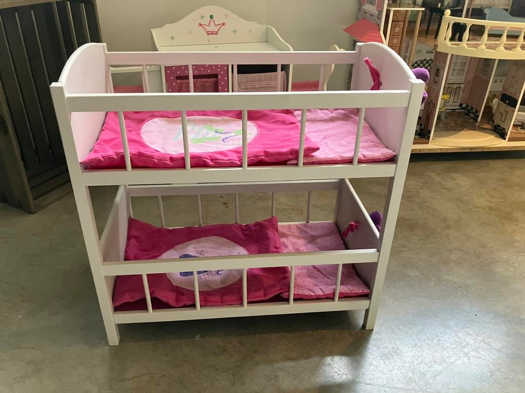 Stapelbed poppen, Ophalen