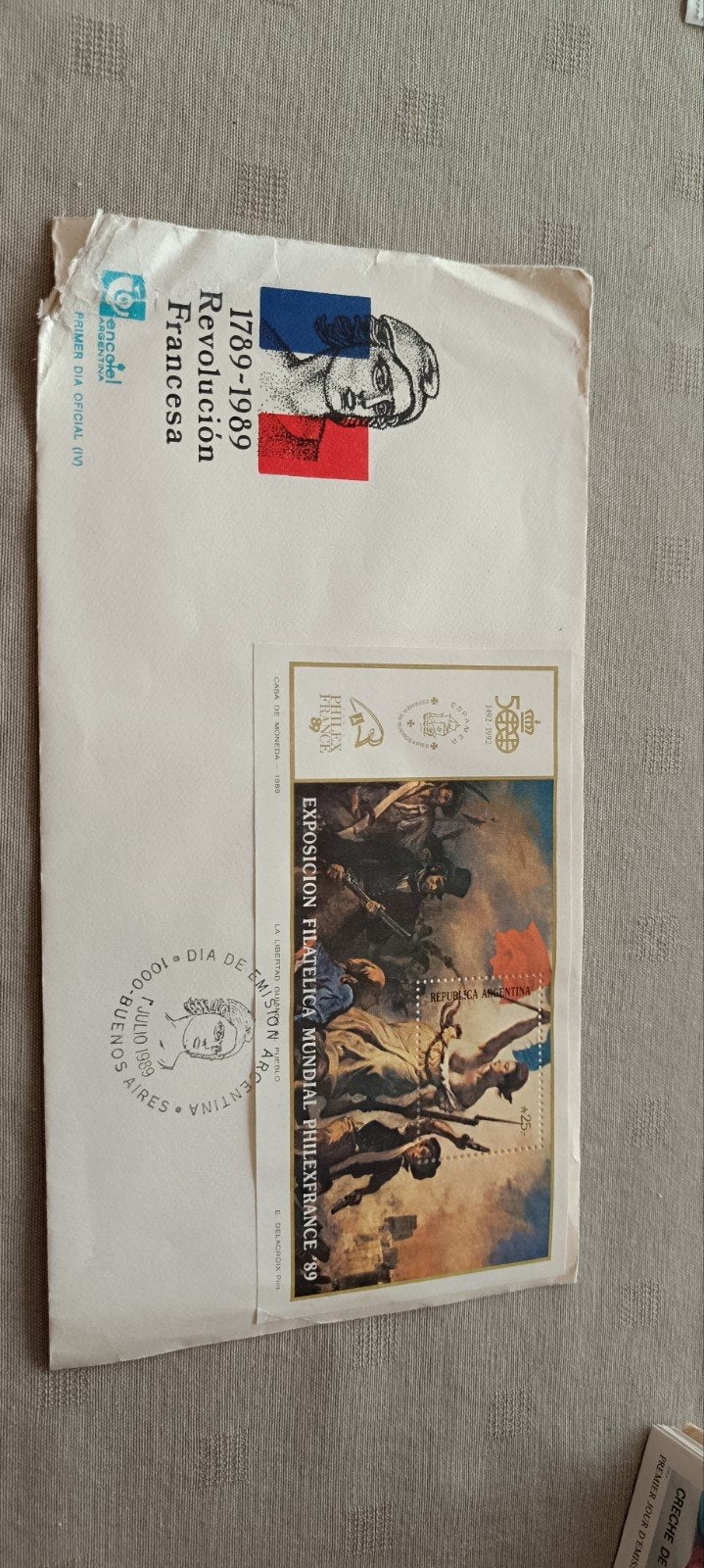 Couvertures diverses avec timbres, Timbres & Monnaies, Enlèvement ou Envoi