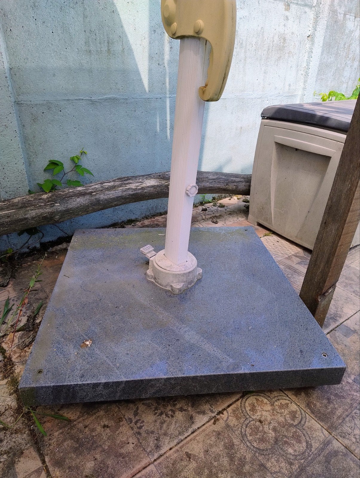 Parasol met marmeren voet, Ophalen, Gebruikt, Parasolvoet, Verstelbaar