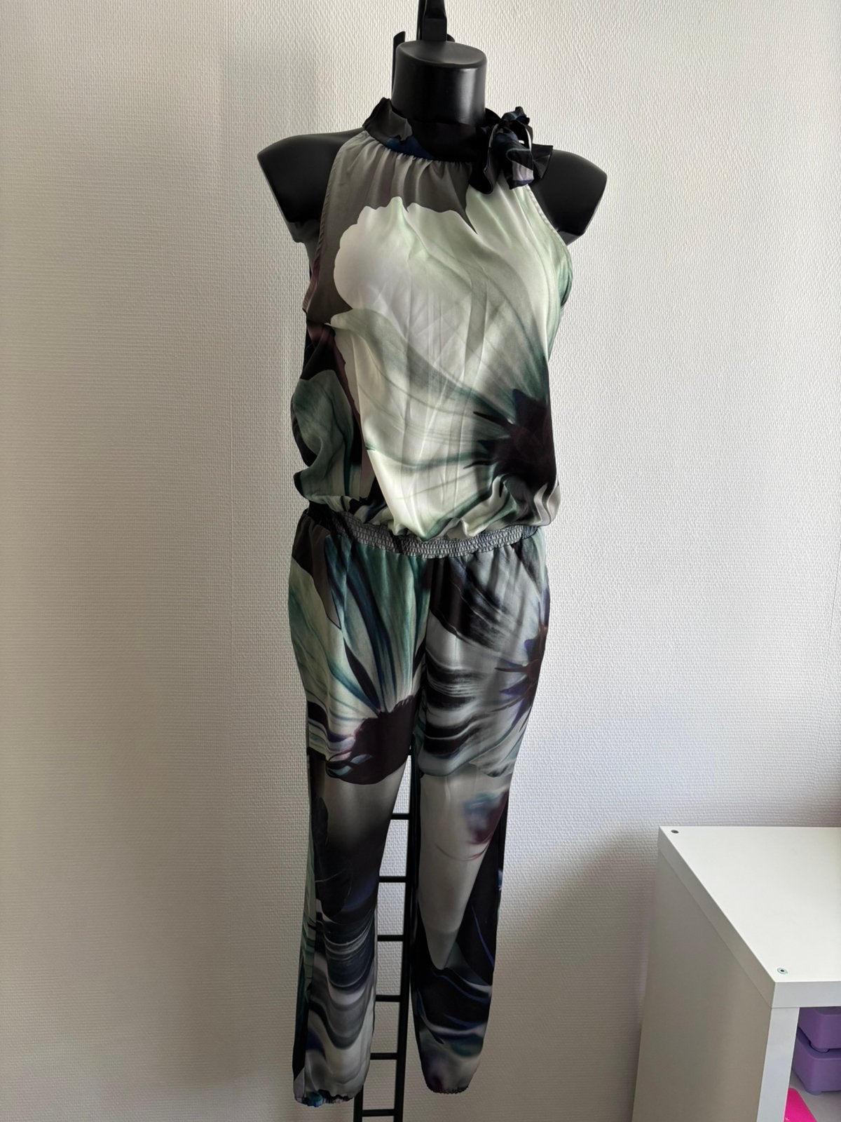 Nieuwe jumpsuit, Kleding | Dames, Jumpsuits, Ophalen of Verzenden, Nieuw, Maat 38/40 (M)