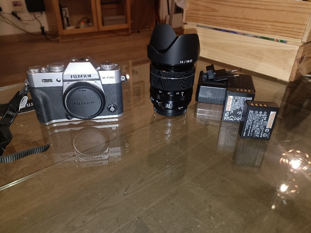 Fujifilm XT20+ lens en batterijen!, Ophalen, Gebruikt, Compact, Fuji