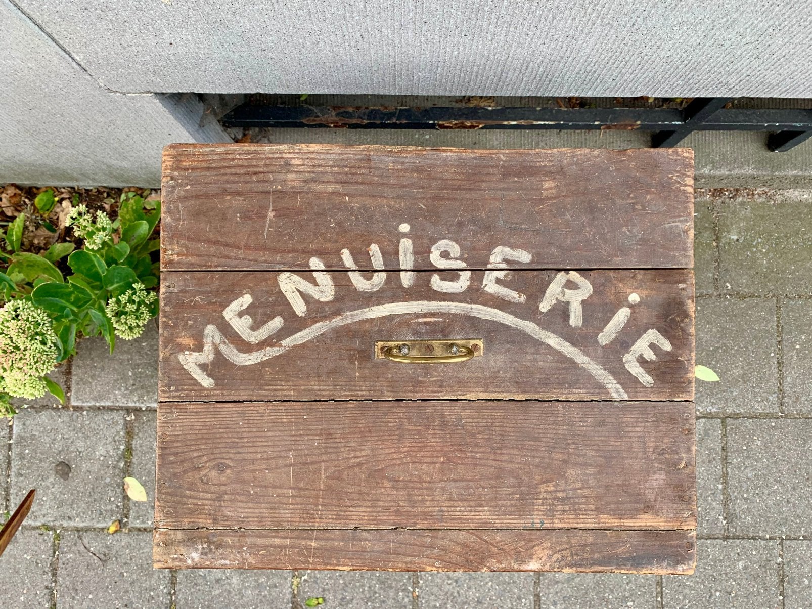 Oude gereedschapskist, Ophalen