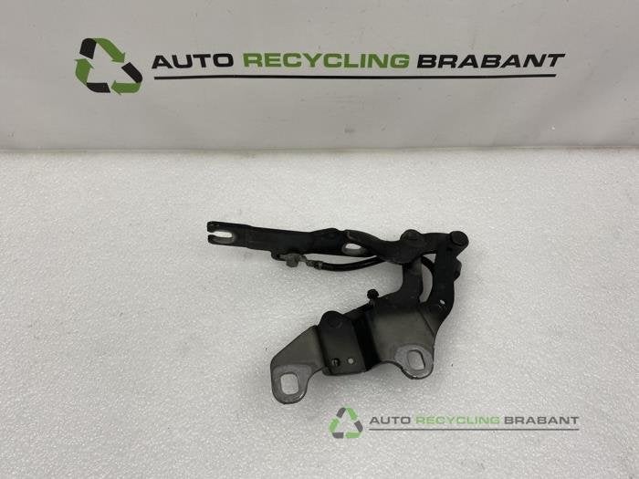 Charnière capot d'un BMW 3-Serie, Autos : Pièces & Accessoires, -, 3 mois de garantie, Utilisé, -