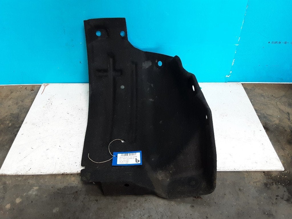 PARE BOUE AVANT DROIT Renault Megane IV (RFBB) (01-2015/-), Renault, Garde-boue, Utilisé, Dialog.deutschland@renault.de