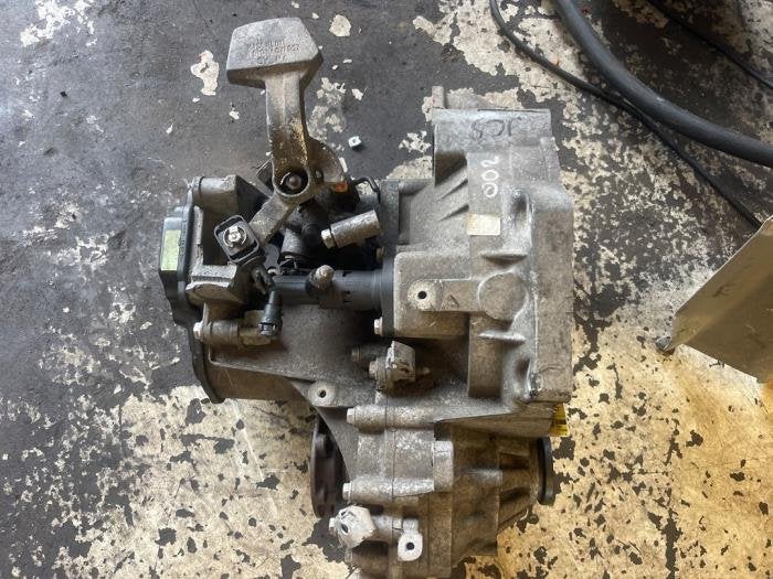 Boîte de vitesse d'un Volkswagen Caddy, Volkswagen, -, 3 mois de garantie, Utilisé