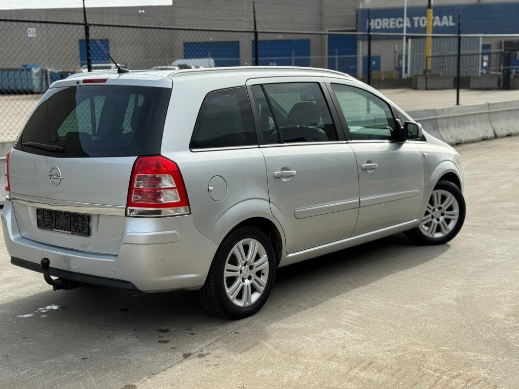 Opel Zafira 1.8XE 16V Business Fleet 7zitplaatsen, Autos, Achat, Entreprise, https://public.car-pass.be/vhr/954276e5-2703-46da-a610-793e8777a775