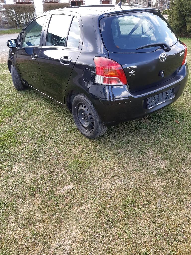 Toyota yaris 1.0, Autos, Achat, 998 cm³, Boîte manuelle, 5 portes