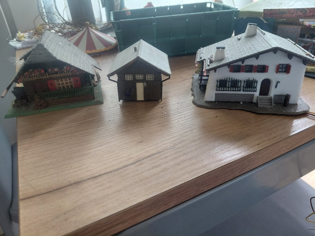 Ho 1:87 2 chalets, Enlèvement, Utilisé
