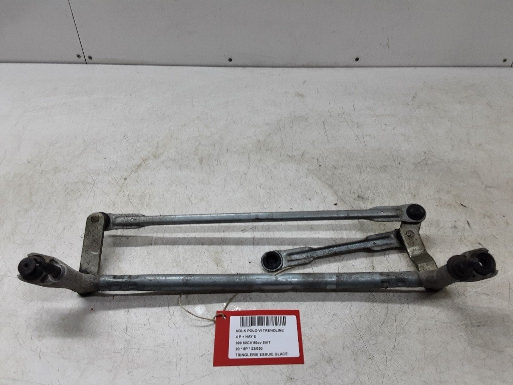 MECANISME ESSUIE-GLACE Volkswagen Polo VI (AW1), Volkswagen, Mevr. I. Hauben, Utilisé, Rue de l'Espoir 34 34
4030  GRIVEGNÉE, BE