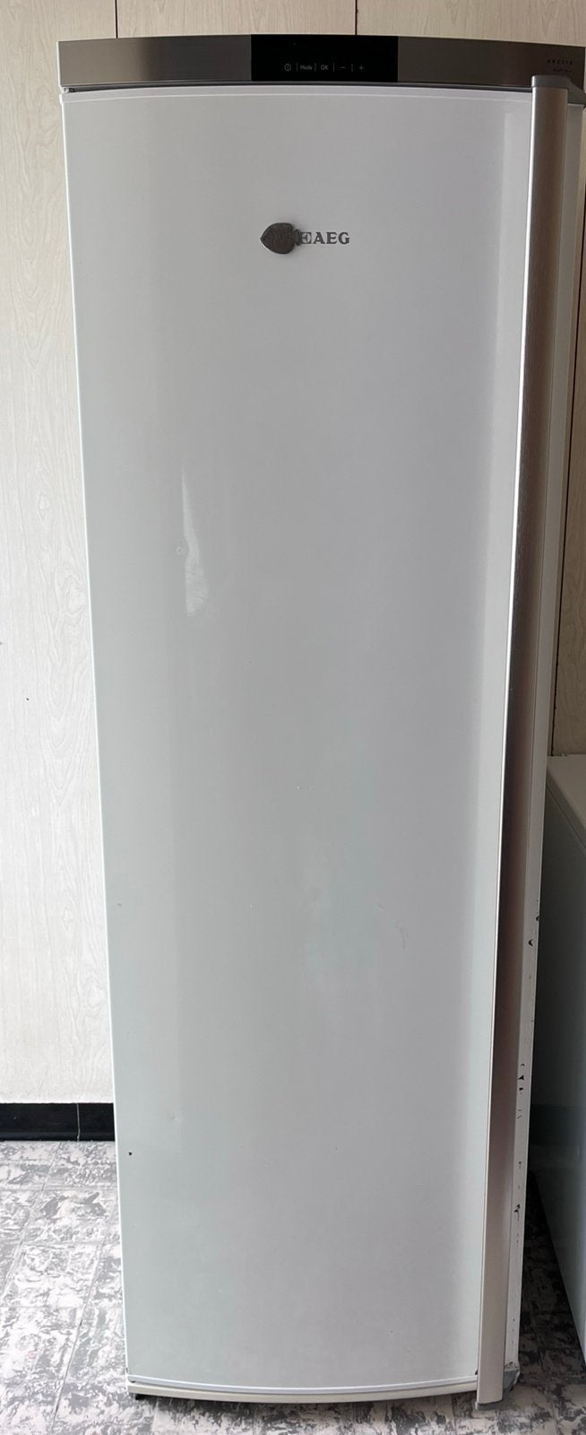DIEPVRIES AEG NO FROST A++, Elektronische apparatuur, Ophalen, Zo goed als nieuw