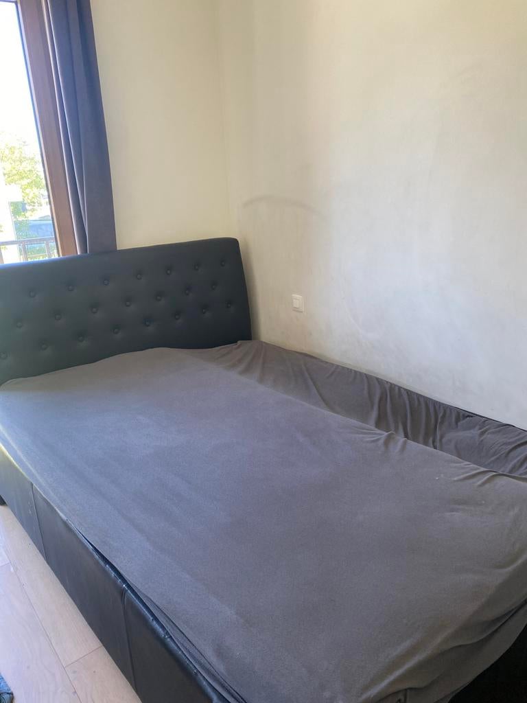 Zwarte bed, Enlèvement, Utilisé, Deux personnes, Noir