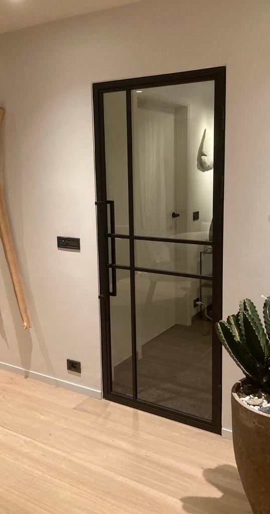 2 nieuwe stalen binnendeuren – zwart – 6 vaks – €600/stuk, Doe-het-zelf en Bouw, Deuren en Vliegenramen, Ophalen, 80 tot 100 cm