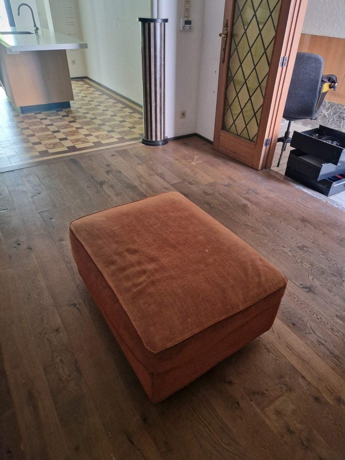 gratis zetel en poef, Enlèvement