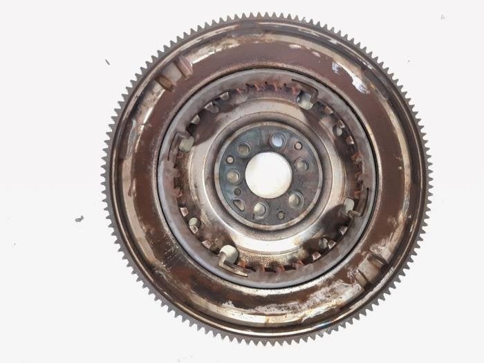 Volant moteur d'un Volkswagen Passat, Volkswagen, -, 3 mois de garantie, Utilisé