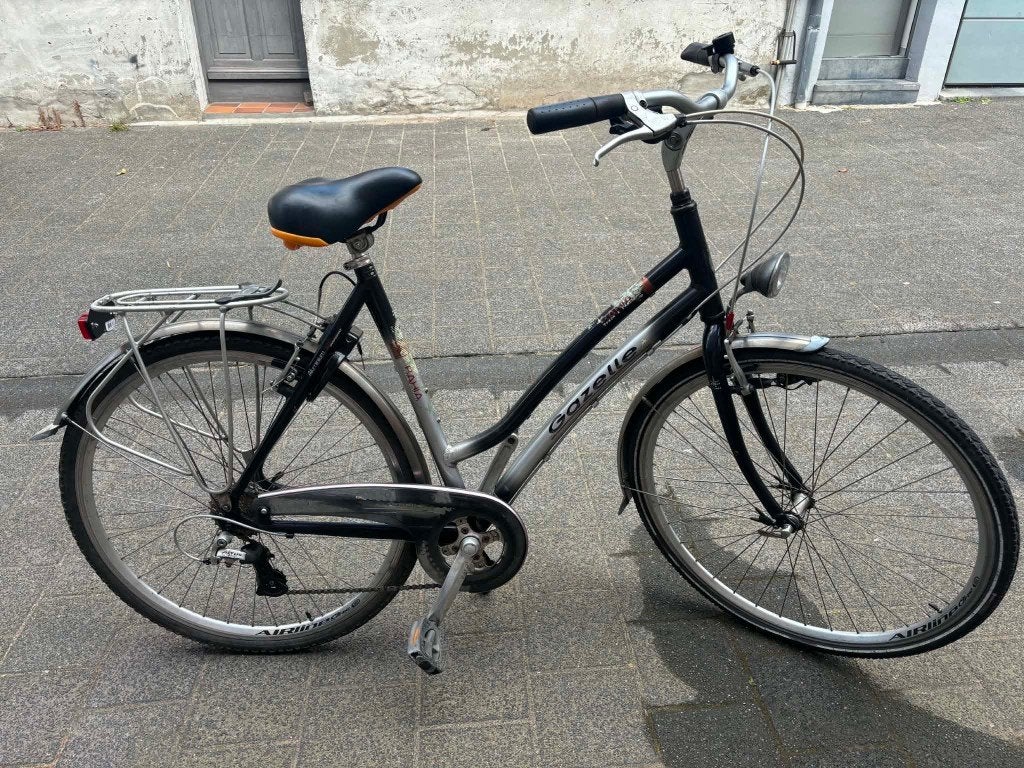 Damesfiets Gazelle 28", Ophalen, Gebruikt, Velgrem, Versnellingen