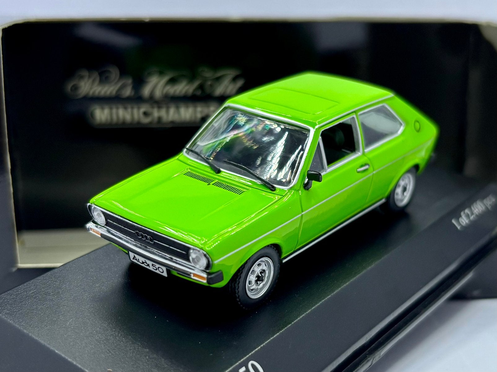 1:43 audi 50 - 1975, Ophalen of Verzenden, Zo goed als nieuw, MiniChamps